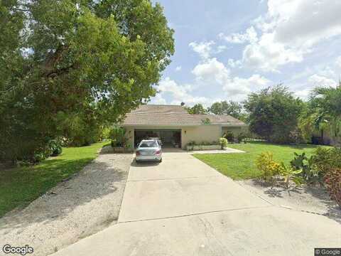 Pinehurst, NAPLES, FL 34113