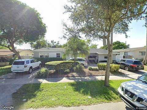 179Th, NORTH MIAMI BEACH, FL 33162