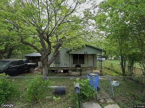 Flores, SEGUIN, TX 78155