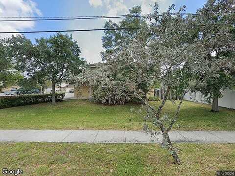13Th, POMPANO BEACH, FL 33069