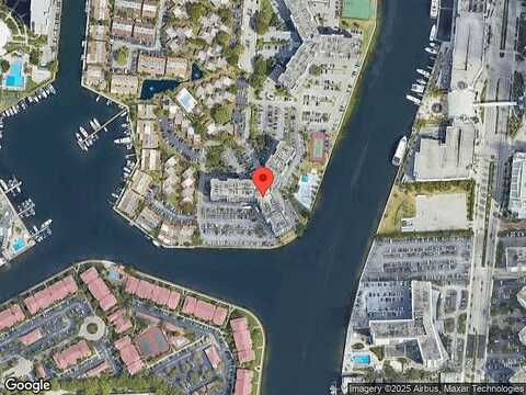 Leslie, HALLANDALE BEACH, FL 33009
