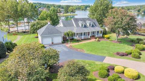 Boardwalk, MONETA, VA 24121