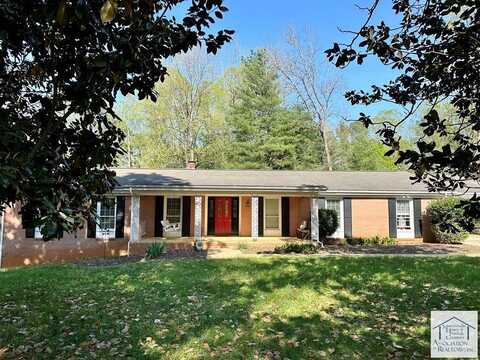 225 Jefferson Davis Dr, Martinsville, VA 24112