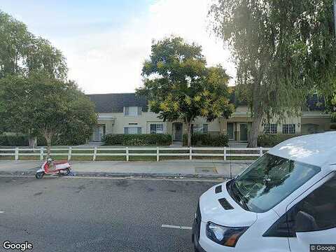 Tampa Ave, Reseda, CA 91335