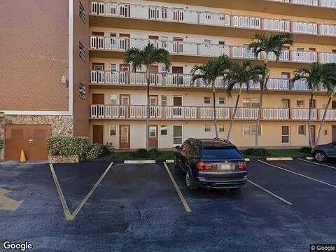 14Th, HALLANDALE BEACH, FL 33009