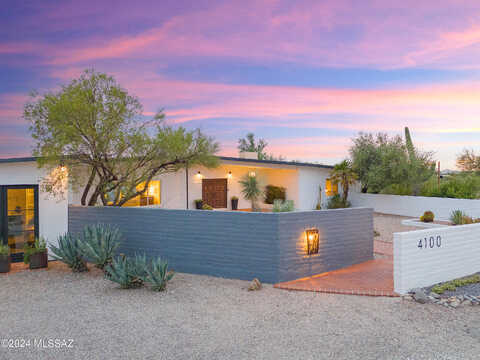 Avenida Del Cazador, TUCSON, AZ 85718