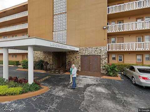 14Th, HALLANDALE BEACH, FL 33009