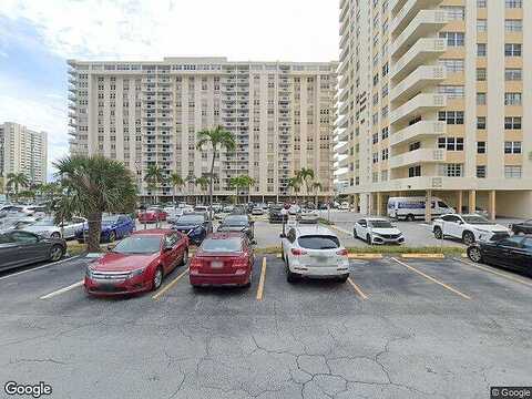 Ocean, HALLANDALE BEACH, FL 33009
