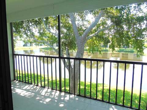 Ashland Pl, Delray Beach, FL 33484