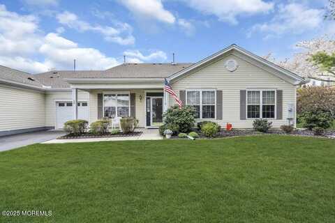 24 Greylawn Drive, Lakewood, NJ 08701