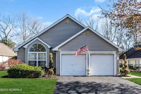 14 Pine Valley Road, Lakewood, NJ 08701