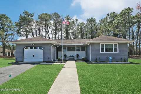 14 Wakan Court, Toms River, NJ 08757
