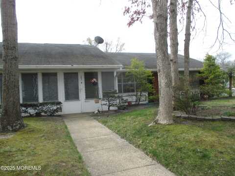 243d Jefferson Court, Lakewood, NJ 08701