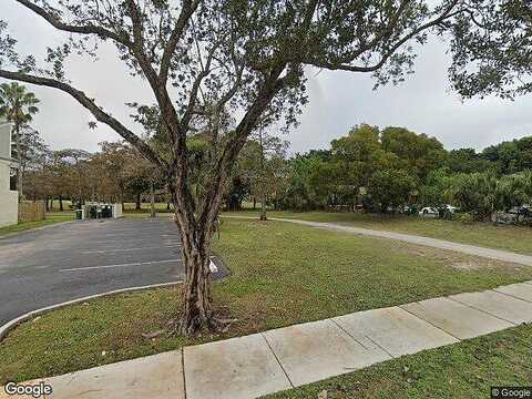 Lagos De Campo, TAMARAC, FL 33321