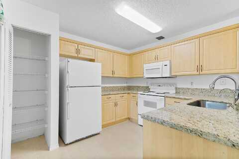 11Th, DEERFIELD BEACH, FL 33442