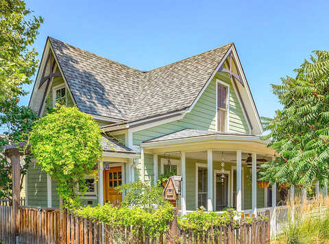 B, ASHLAND, OR 97520