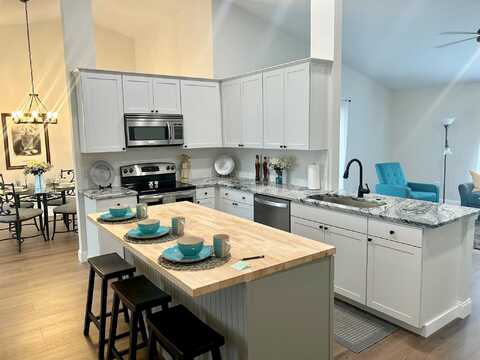 Curtis, PORT SAINT LUCIE, FL 34983