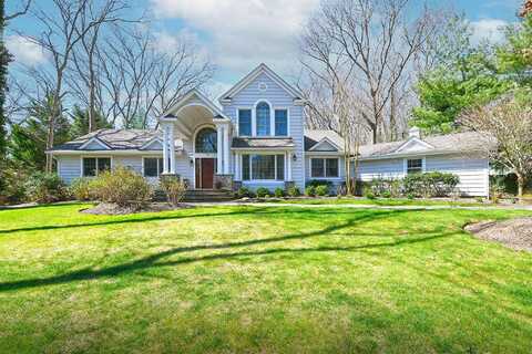 46 Round Tree Drive, Melville, NY 11747