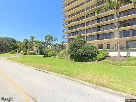 Bayshore Dr, Treasure Island, FL 33706