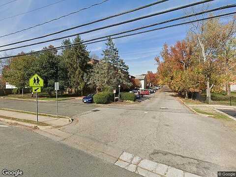 Tavenner Ln, Alexandria, VA 22306