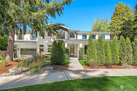 13Th, KIRKLAND, WA 98033