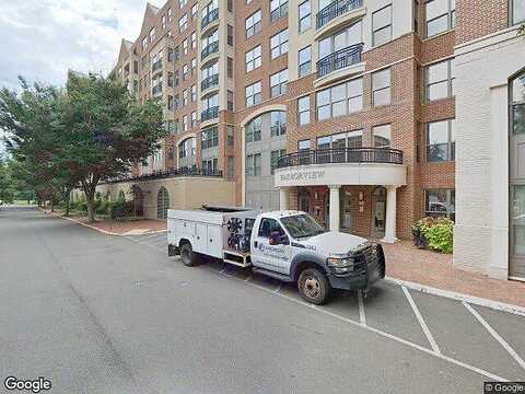 Harbor Side St, Woodbridge, VA 22191