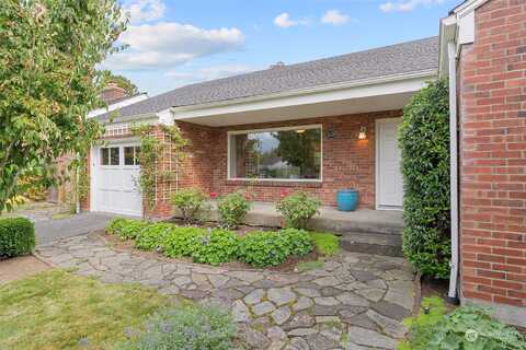 40Th, SEATTLE, WA 98199