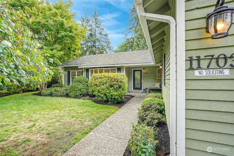 103Rd, KIRKLAND, WA 98033