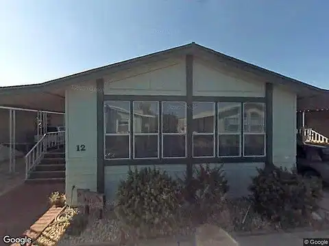 N Oaks St, Tulare, CA 93274