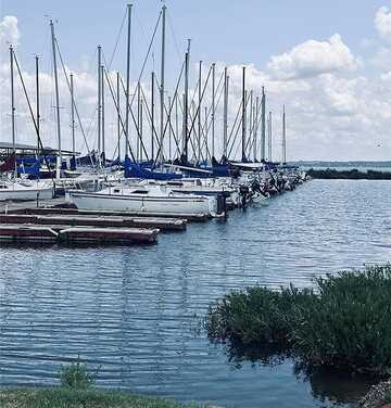 Marina Dr, Garland, TX 75043