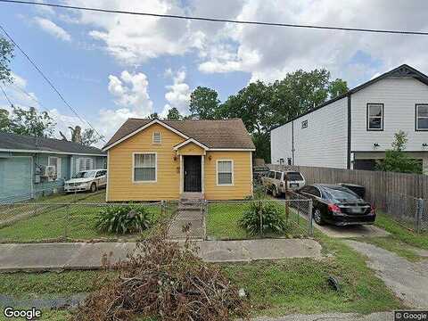 Brackenridge St, Houston, TX 77026