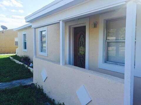 E, Lake Worth, FL 33460