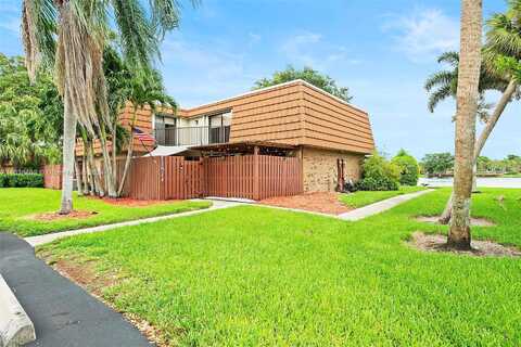 12Th, DAVIE, FL 33325