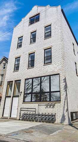 1900 W 17th Street, Chicago, IL 60608
