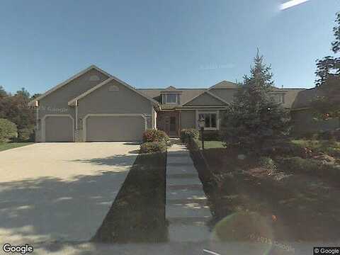 Golf, PEWAUKEE, WI 53072