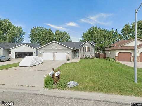 32Nd, MOORHEAD, MN 56560