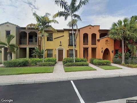 Chula Vista Ln, Naples, FL 34113