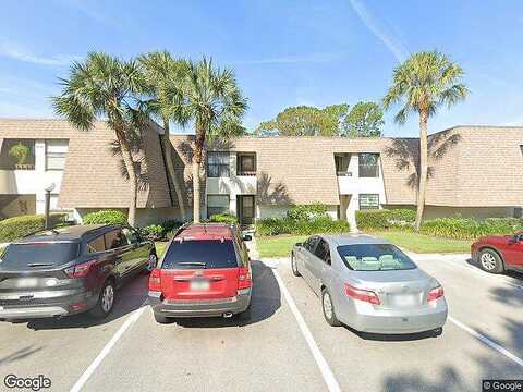 Ringwood Mdw, Sarasota, FL 34235