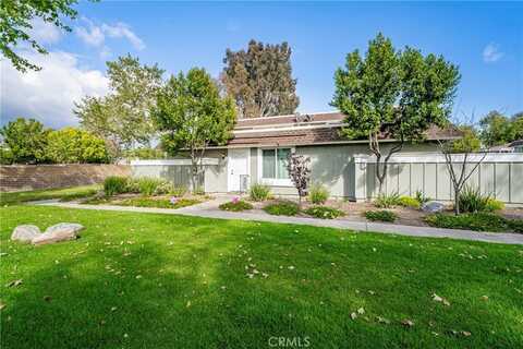 26201 Via Roble, Mission Viejo, CA 92691