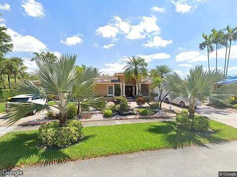 W Troon Cir, Miami Lakes, FL 33014