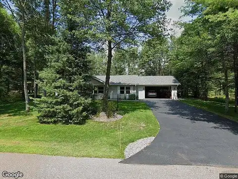 Oak Park Cir, Minocqua, WI 54548