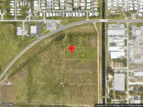 Bayside Boulevard, Winter Haven, FL 33881