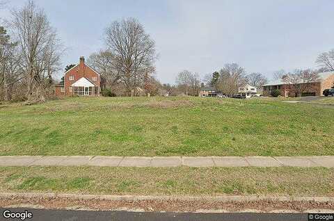Fairlawn Dr, Mc Lean, VA 22101