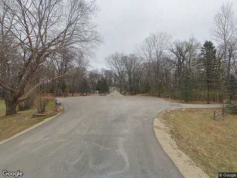 Royal Oaks Cir Sw, Rochester, MN 55902