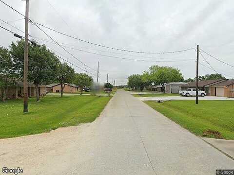 Mallard Dr, Baytown, TX 77523