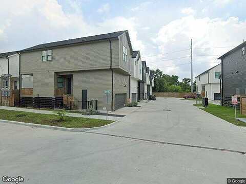 Oak Forest Grove Dr, Houston, TX 77018