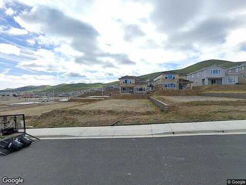 Vista Meadows Dr, Pittsburg, CA 94565