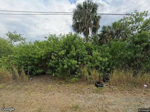 1St St W, Lehigh Acres, FL 33971
