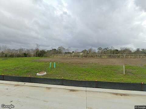 Magnolia Laurel Dr, Alvin, TX 77511