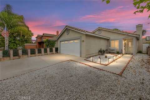 916 Award Drive, Colton, CA 92324